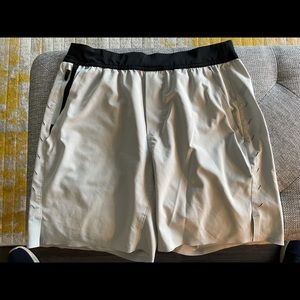 Ten Thousand Interval Short 7” (Sm)